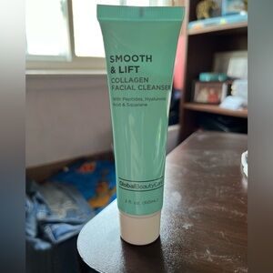 GlobalBeautyCare Smooth & Lift Collagen Facial Cleanser Peptides Hyaluronic Acid